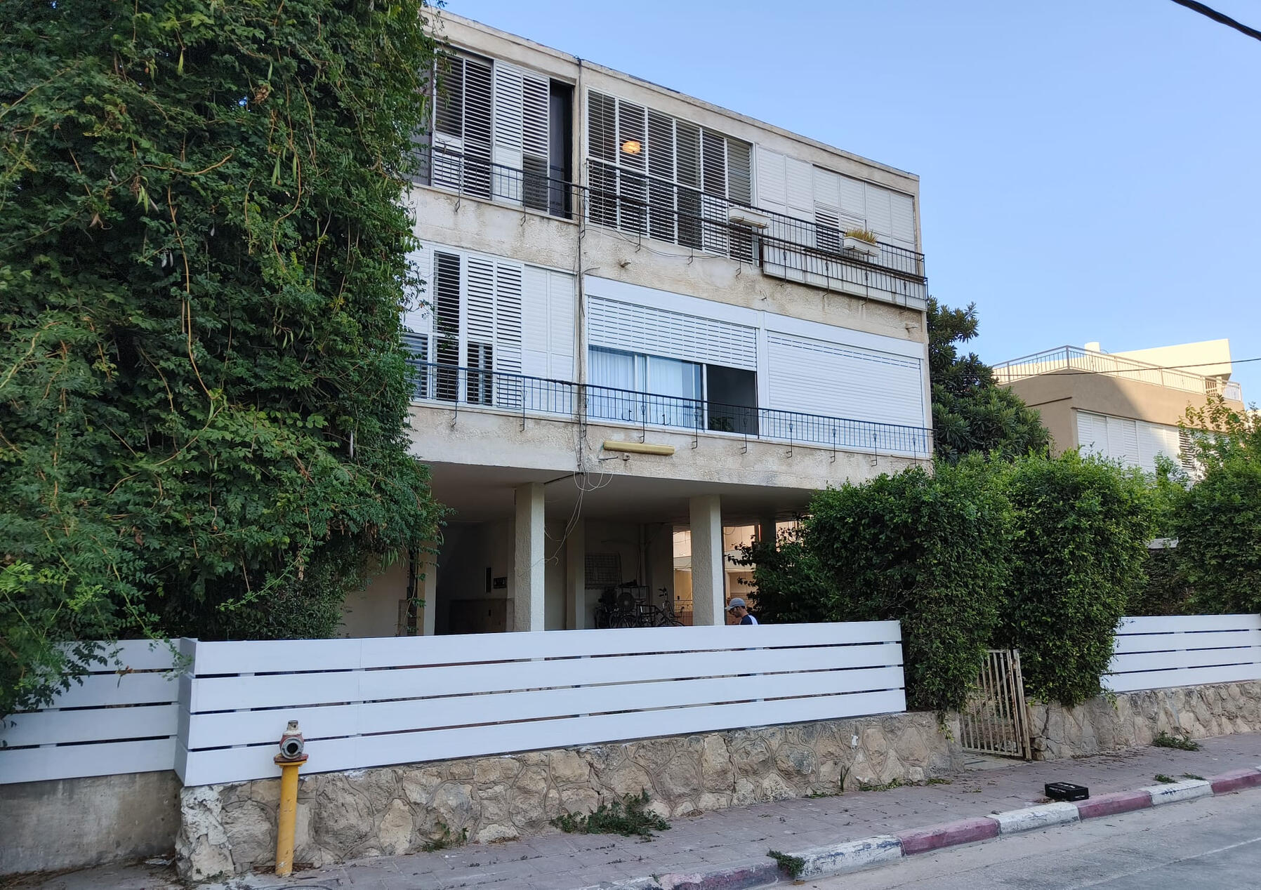 דקים יובל אונגר