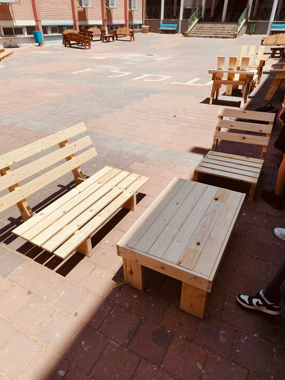 ריהוט הגן והחוץ של “חלומות מעץ” ריהוט הגן והחוץ של “חלומות מעץ”